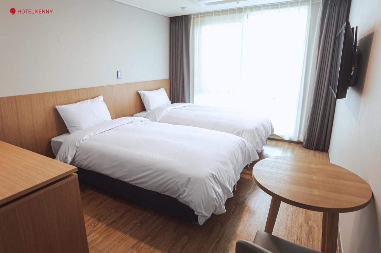 Hotel Kenny Йосу Екстер'єр фото