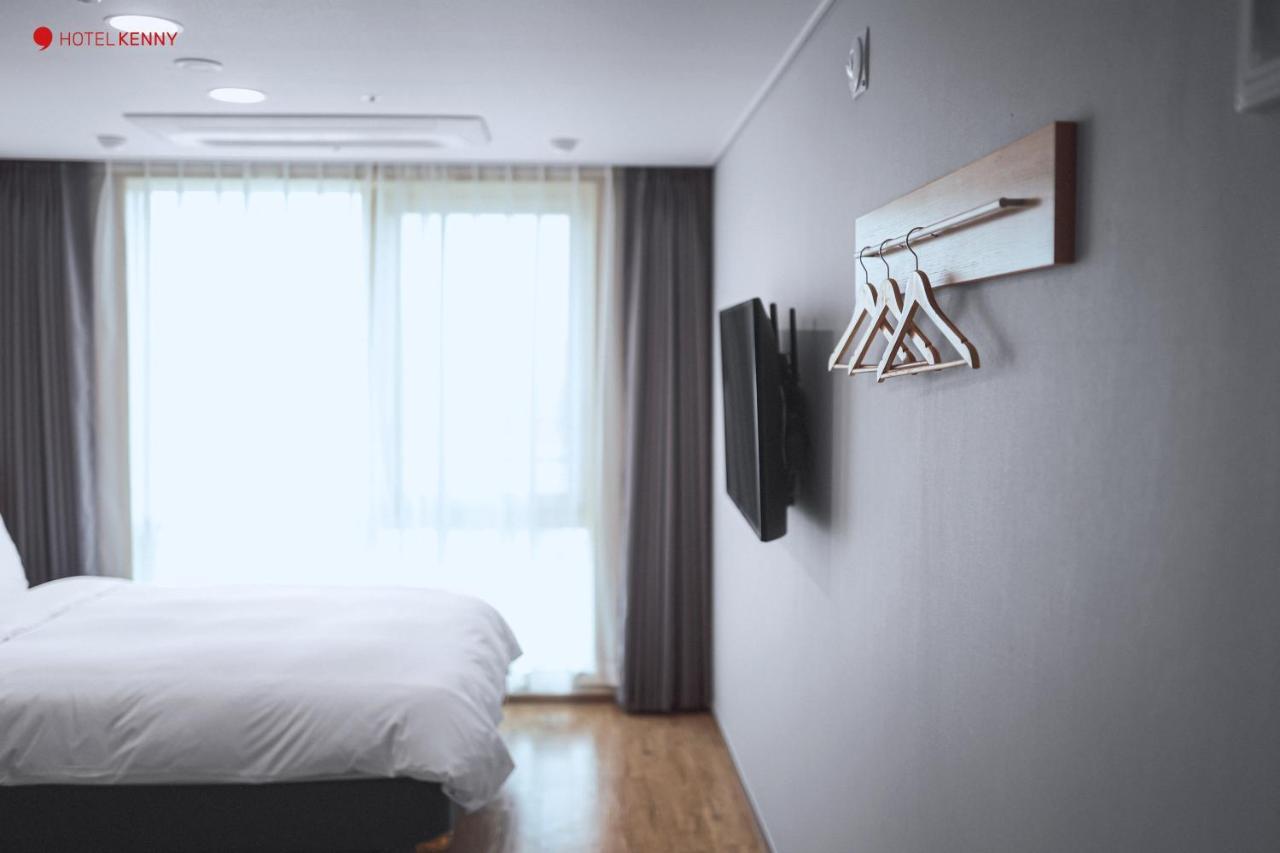 Hotel Kenny Йосу Екстер'єр фото
